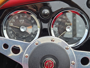 MG MGA1500