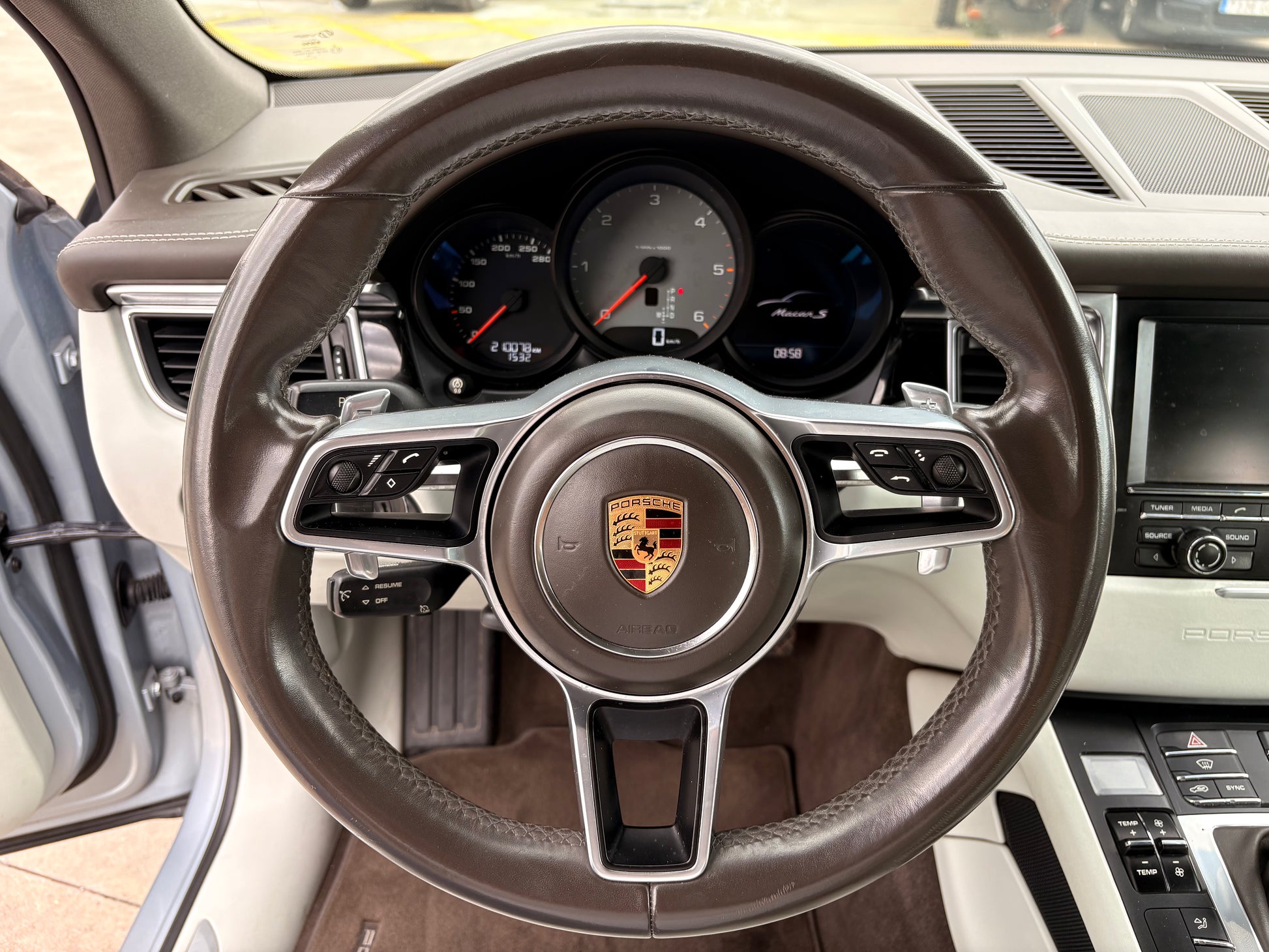 Porsche Macan S