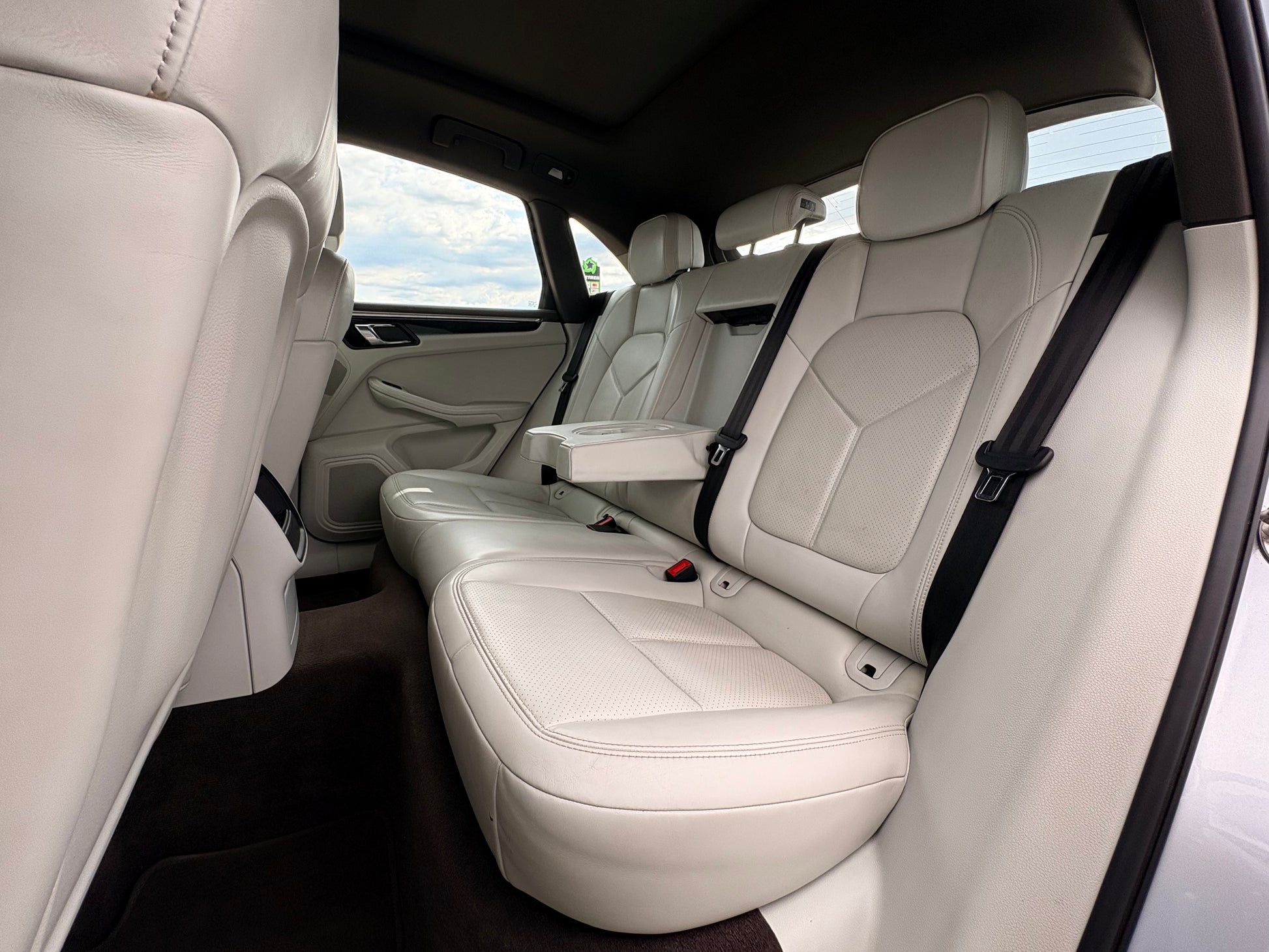 Porsche Macan S