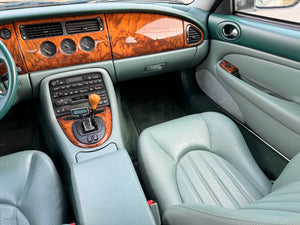 Jaguar XKR
