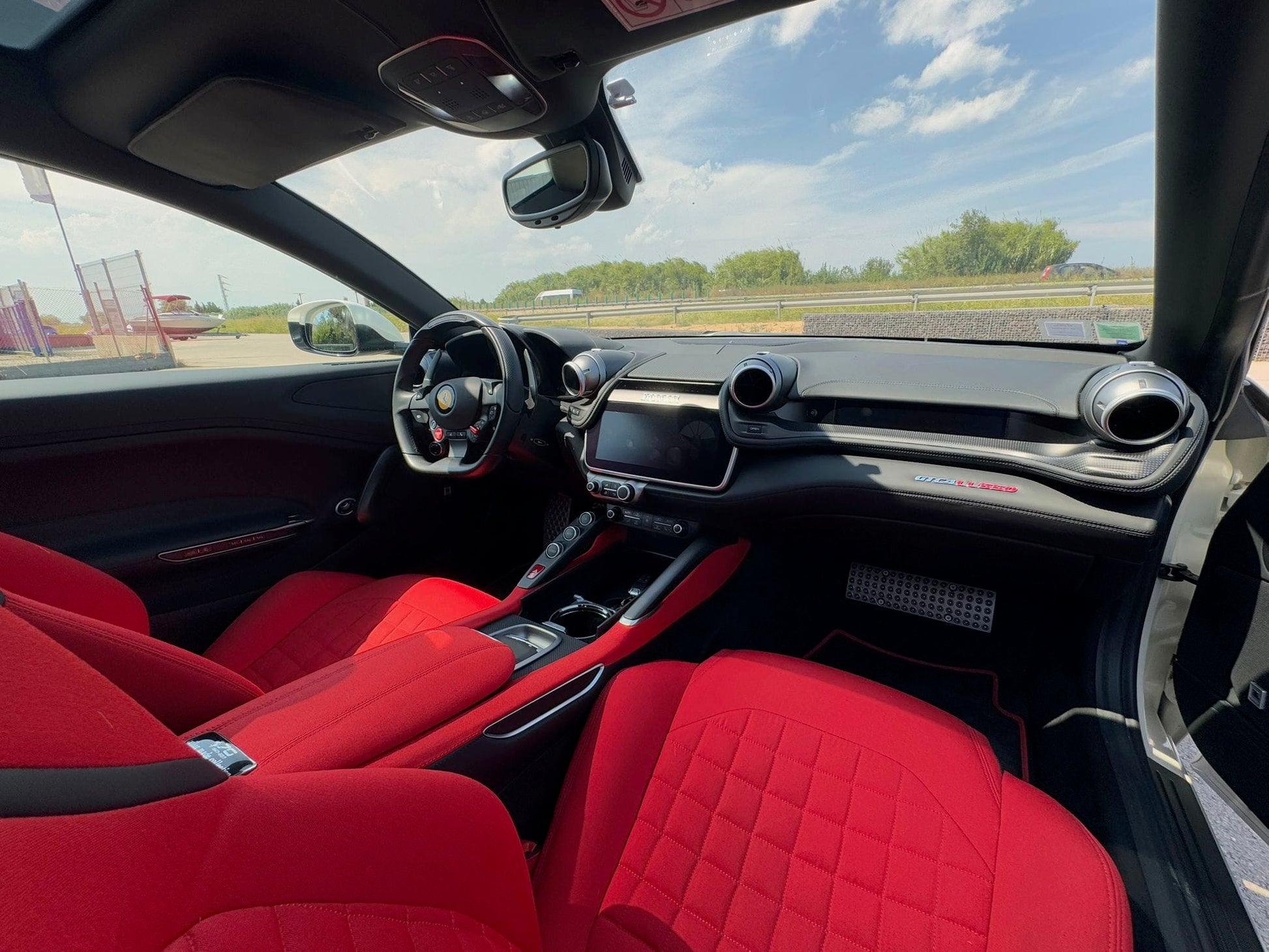 Ferrari GTC 4 Lusso 70e HB